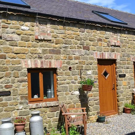West Leas Farm Laverton